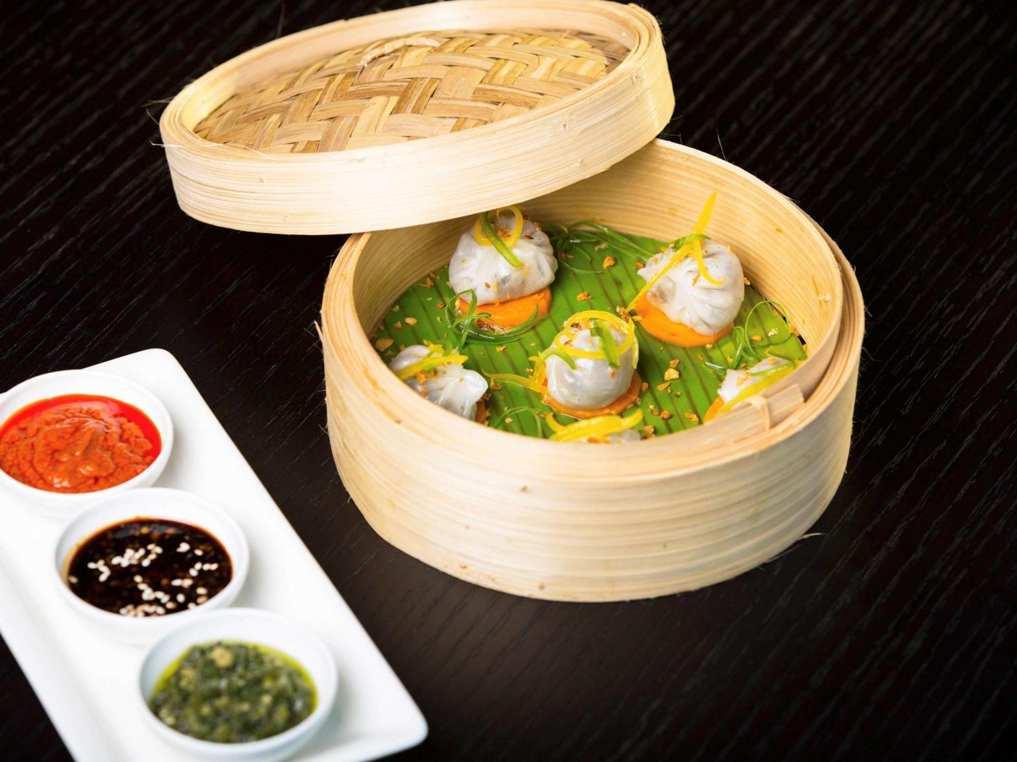 Novotel Chennai Sipcot Eksteriør billede Dim sum